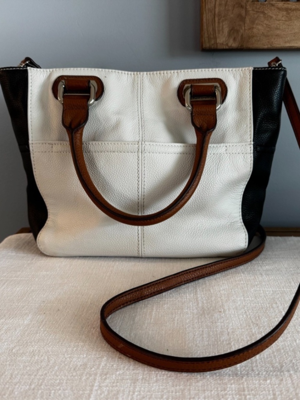 Gorgeous leather Tignanello bag